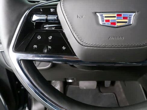 Certified 2026 Cadillac Escalade ESV Platinum Sport AWD/4WD image 10