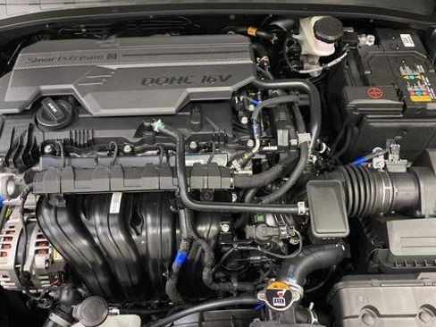 New 2026 Hyundai Elantra SEL Sport Premium FWD image 28