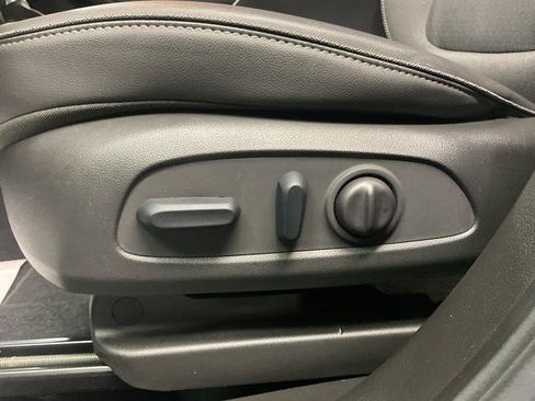 Used 2023 Buick Encore GX Select AWD/4WD image 15