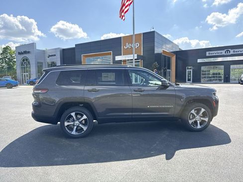 New 2026 Jeep Grand Cherokee L Limited AWD/4WD image 14
