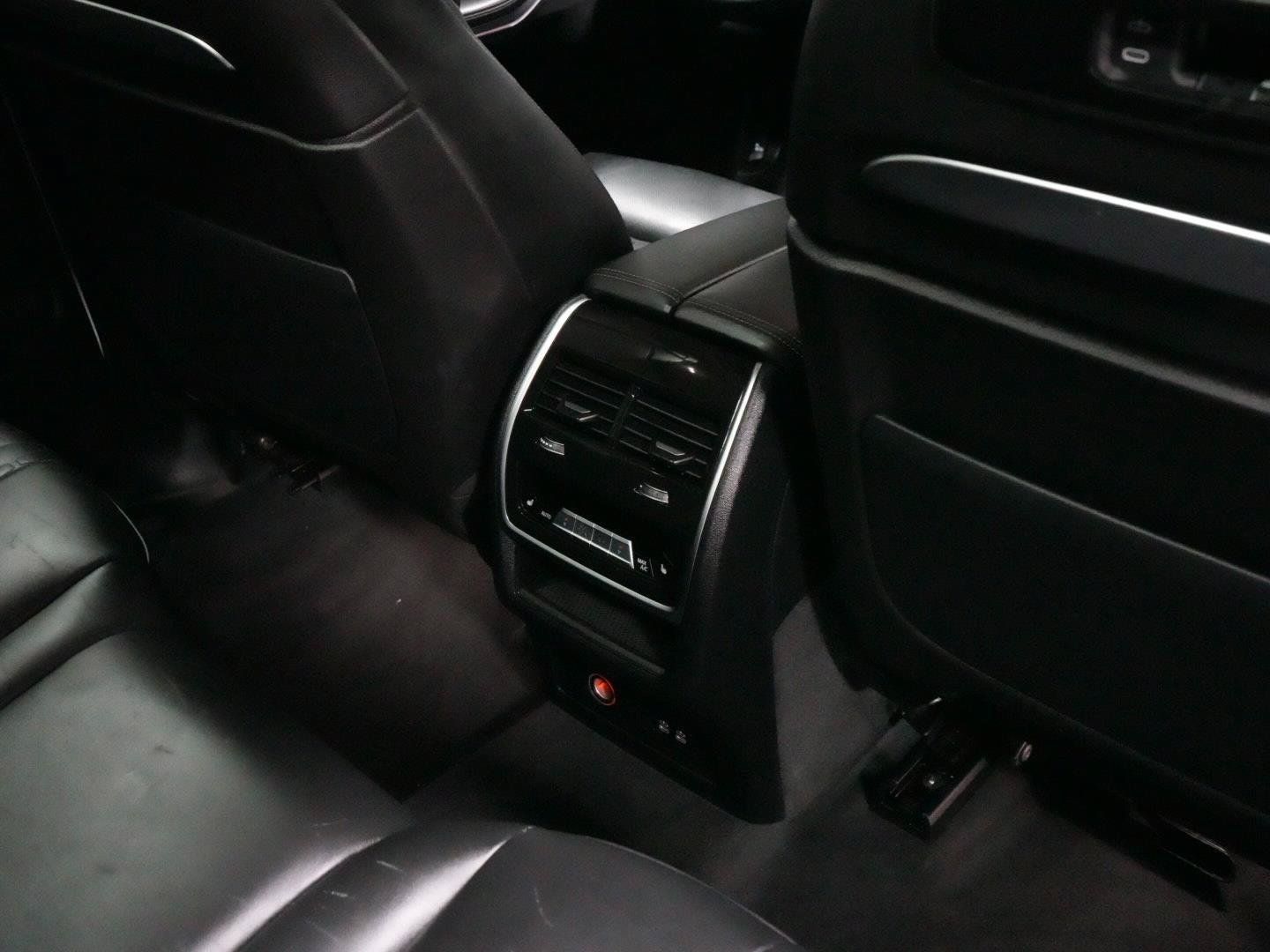 Used 2023 BMW X7 xDrive40i w/ Climate Comfort Package AWD/4WD image 11