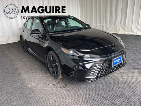 New 2026 Toyota Camry Hybrid AWD/4WD image 30