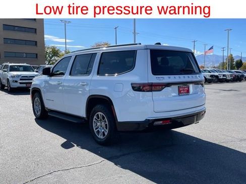 Used 2024 Jeep Wagoneer 4WD image 8