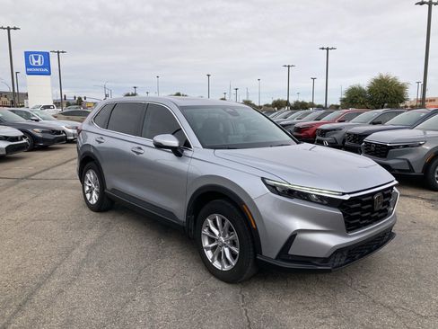 Used 2023 Honda CR-V EX-L image 3