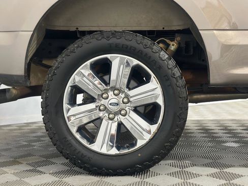 Used 2019 Ford F150 XLT w/ Equipment Group 302A Luxury AWD/4WD image 38