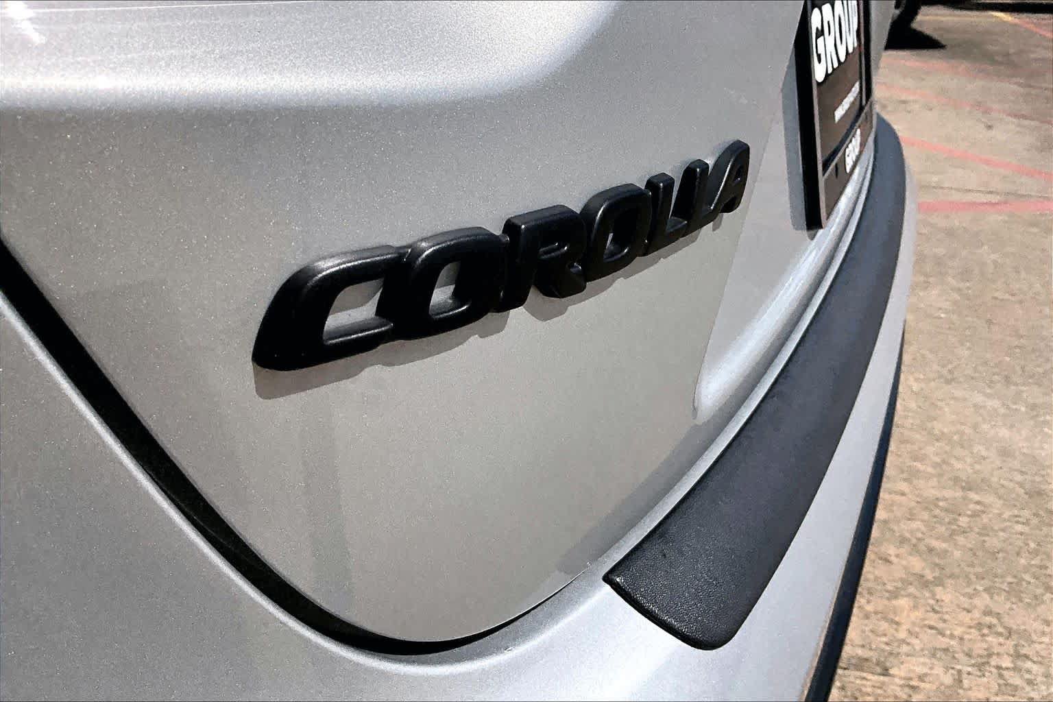 Used 2025 Toyota Corolla SE FWD image 31