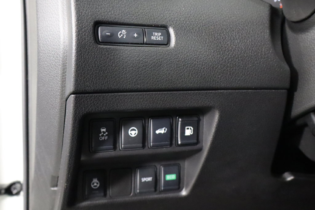 Used 2020 Nissan Rogue SV w/ Premium Package FWD image 23