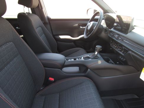 New 2026 Honda HR-V Sport image 7