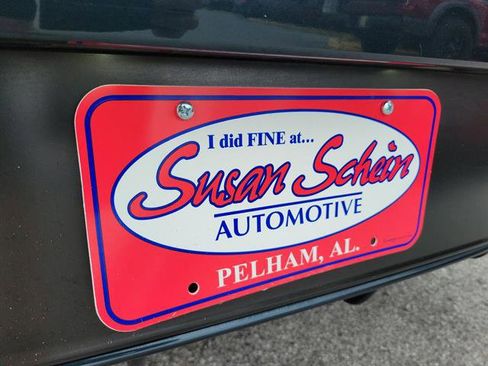 Used 2024 Genesis G70 2.5T image 27