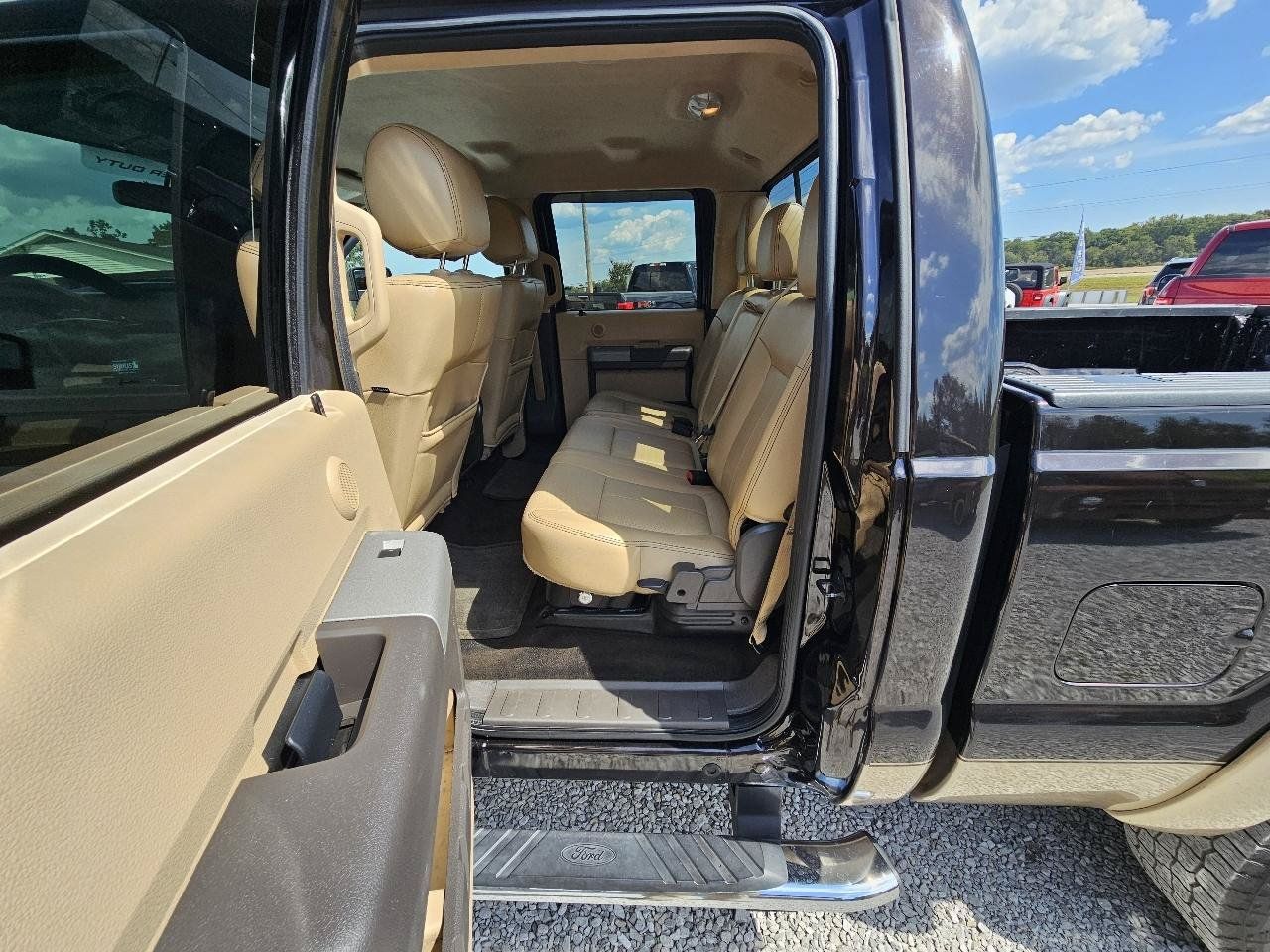Used 2013 Ford F250 Lariat w/ Lariat Interior Pkg AWD/4WD image 21