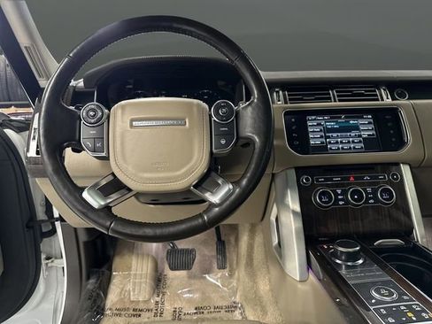 Used 2016 Land Rover Range Rover HSE image 5