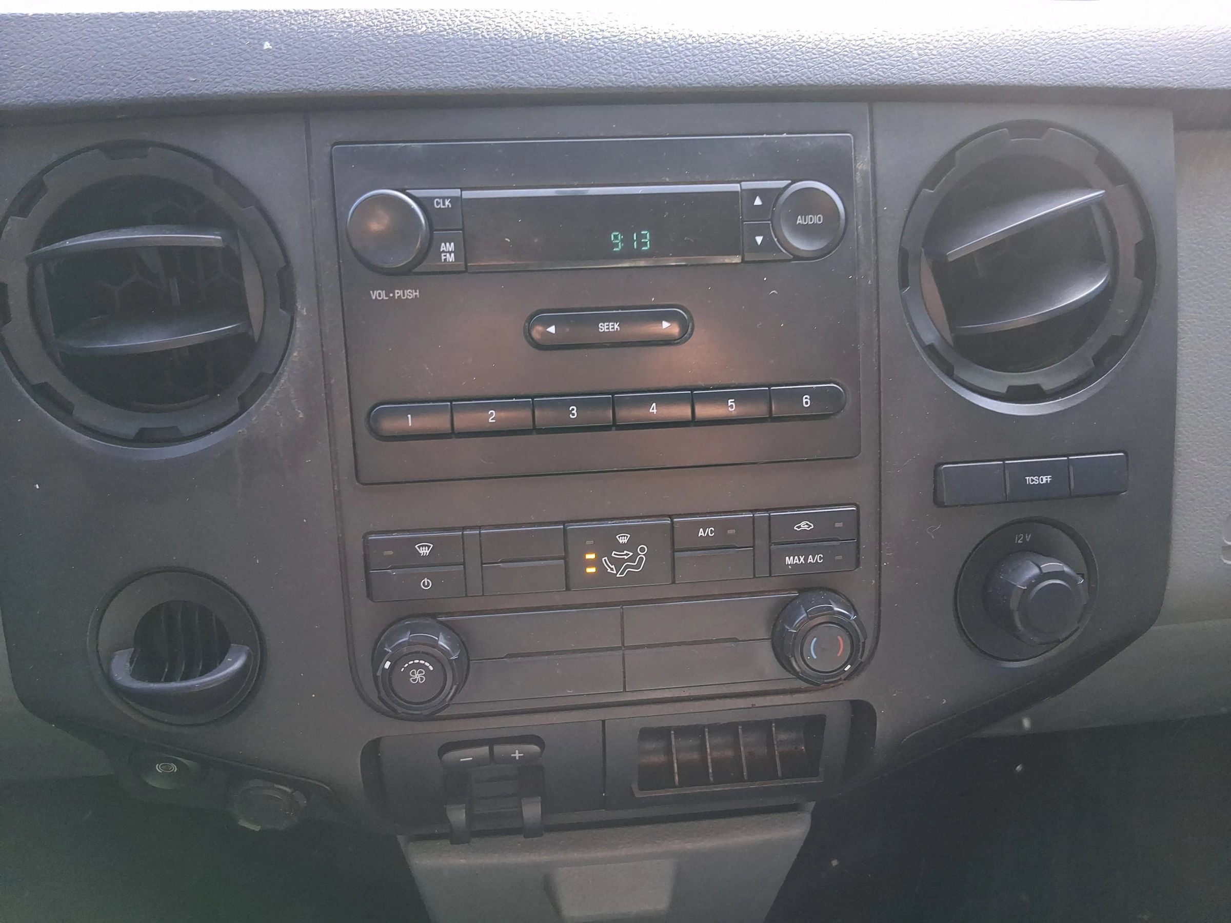 Used 2015 Ford F350 XL RWD image 16