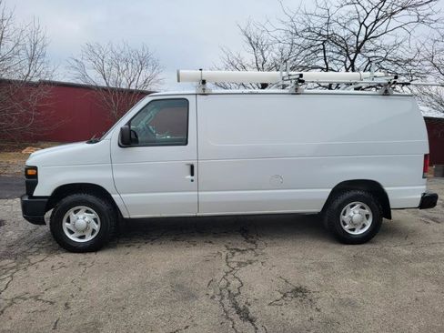Used 2014 Ford E-350 and Econoline 350 Super Duty w/ Power Group image 3