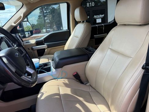 Used 2021 Ford F350 Lariat w/ Lariat Value Package image 3