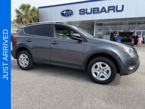 Used 2015 Toyota RAV4 LE FWD image 1
