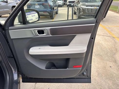 Used 2026 Hyundai Santa Fe SEL FWD image 32