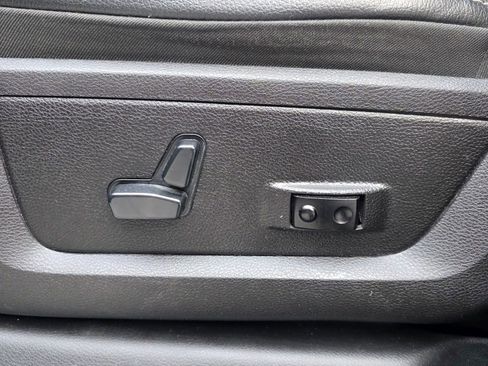 Used 2019 RAM 3500 Laramie image 13