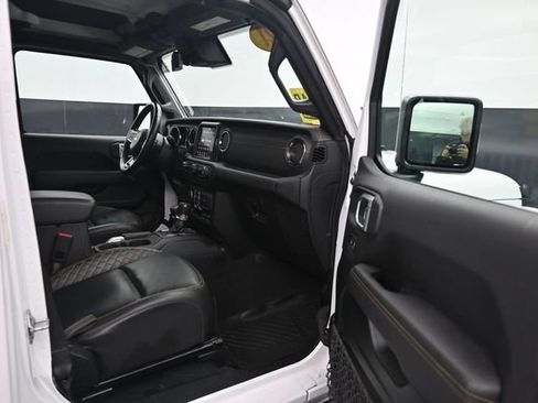 Used 2021 Jeep Gladiator Overland AWD/4WD image 32