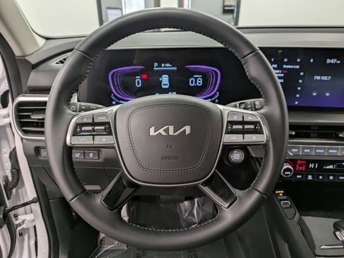 Used 2025 Kia Telluride S image 18