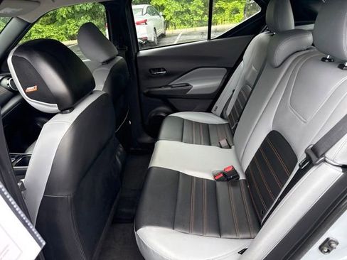 Used 2024 Nissan Kicks SR w/ SR Premium Package FWD image 15