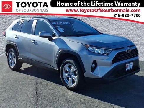 Used 2021 Toyota RAV4 XLE image 1