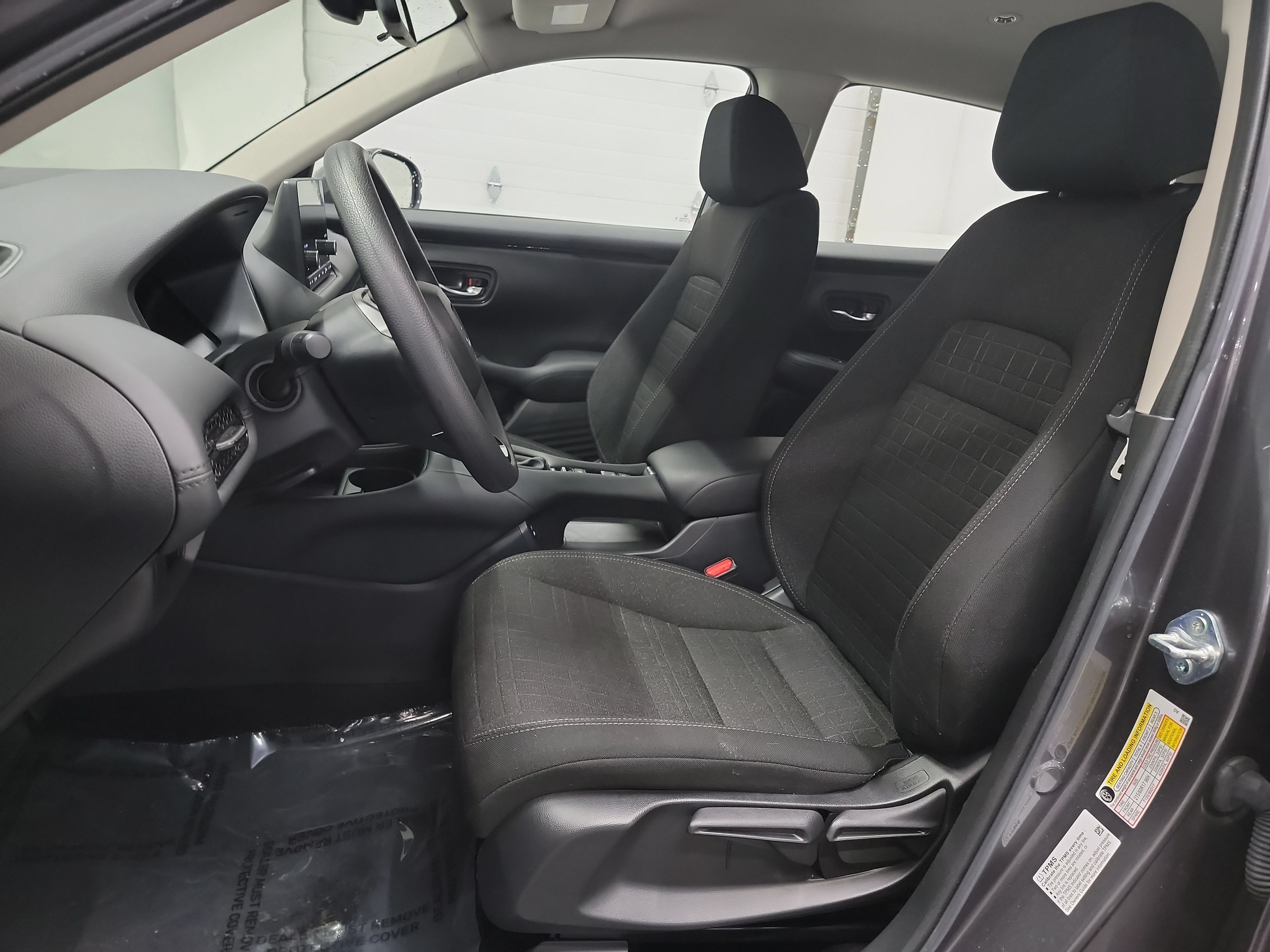 Certified 2024 Honda HR-V LX image 12