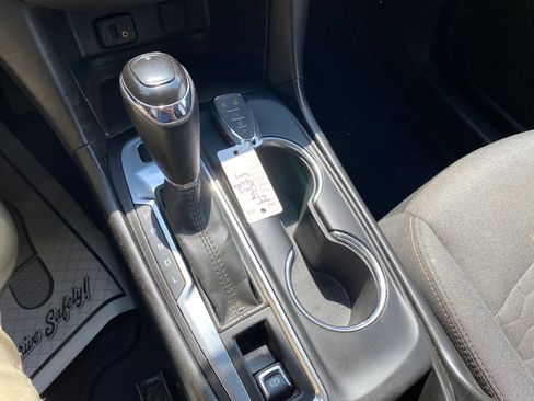 Used 2018 Chevrolet Equinox LT AWD/4WD image 22