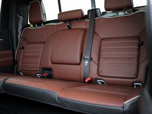 Used 2025 GMC Sierra 1500 Denali Ultimate image 8