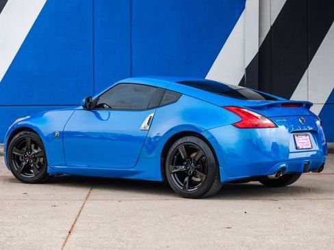 Used 2009 Nissan 370Z Coupe image 3