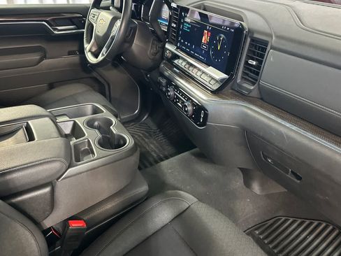 Used 2023 Chevrolet Silverado 1500 LT AWD/4WD image 17