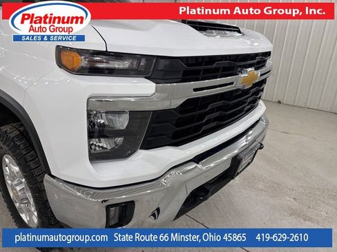 Used 2024 Chevrolet Silverado 2500 LT image 45