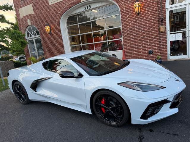 Used 2020 Chevrolet Corvette Stingray Preferred Cpe w/ 2LT Preferred Equipment Group RWD image 4