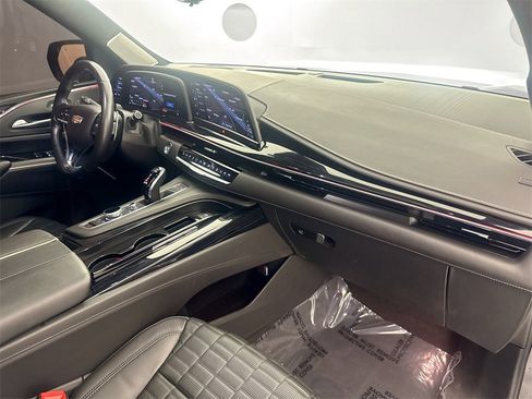 Used 2023 Cadillac Escalade ESV V image 30