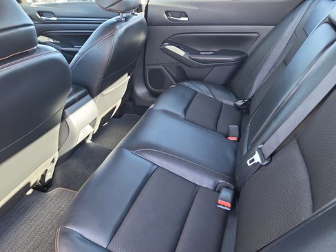 Used 2022 Nissan Altima 2.5 SR image 18