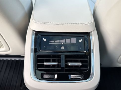 Certified 2023 Volvo XC90 T8 Plus w/ Protection Package Premier AWD/4WD image 23