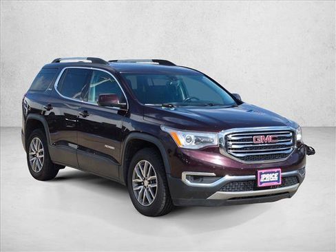 Used 2018 GMC Acadia SLE w/ Driver Alert Package I FWD image 3