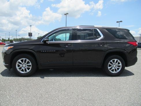 Used 2018 Chevrolet Traverse LT FWD image 4