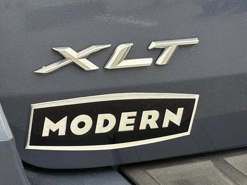 Used 2021 Ford Explorer XLT w/ Class III Trailer Tow Package image 27