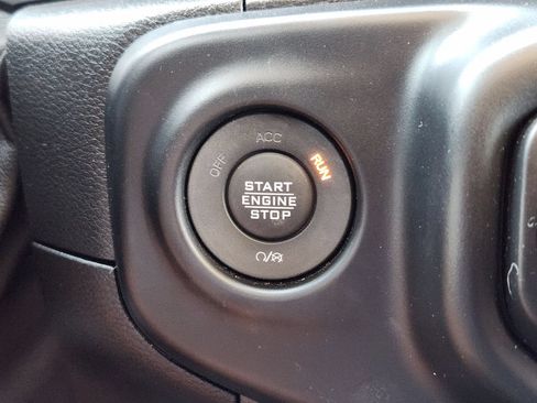 Used 2021 Jeep Wrangler Unlimited Sahara w/ Cold Weather Group AWD/4WD image 30