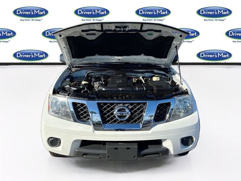 Used 2015 Nissan Frontier SV image 31