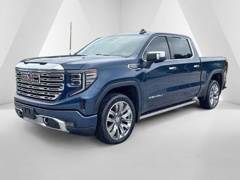Used 2023 GMC Sierra 1500 Denali w/ Denali Reserve Package AWD/4WD image 3