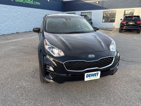 Used 2020 Kia Sportage LX image 8