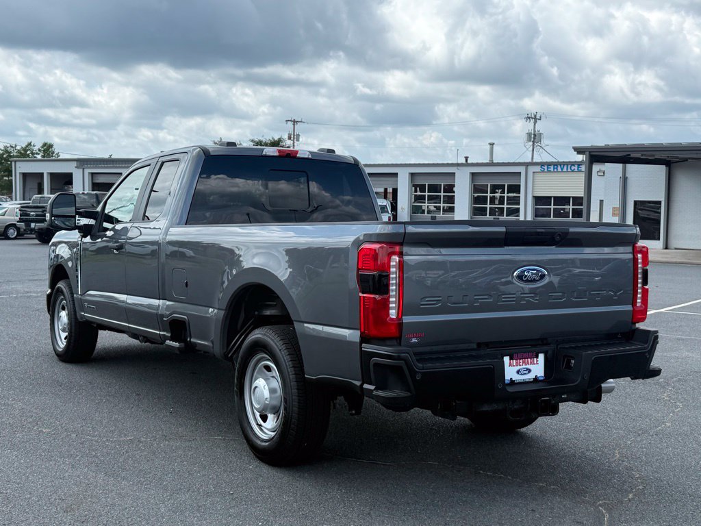 New 2025 Ford F350 XL w/ 360-Degree Camera Package RWD image 6
