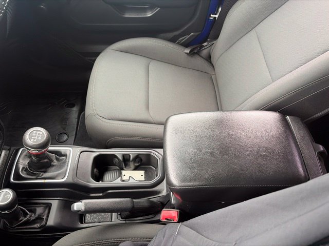 Used 2019 Jeep Wrangler Sport AWD/4WD image 18