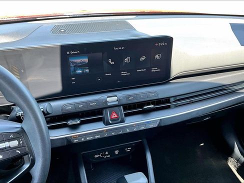 Used 2025 Kia K4 FWD image 6