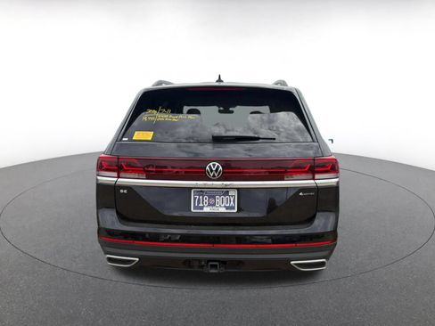 Used 2026 Volkswagen Atlas SE AWD/4WD image 4