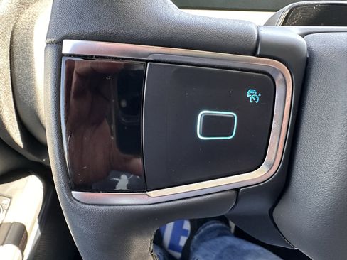 Used 2025 Ford Expedition Max Active AWD/4WD image 21