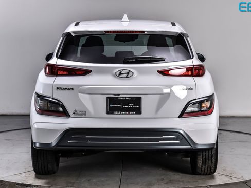 Used 2023 Hyundai Kona SE w/ Cargo Package FWD image 5