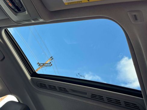 Used 2014 BMW 320i xDrive Sedan image 21