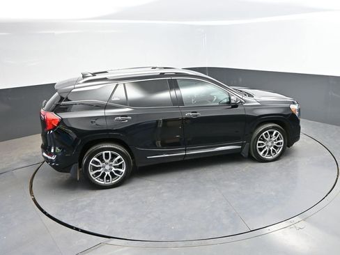 Used 2023 GMC Terrain Denali w/ Denali Premium Package AWD/4WD image 30